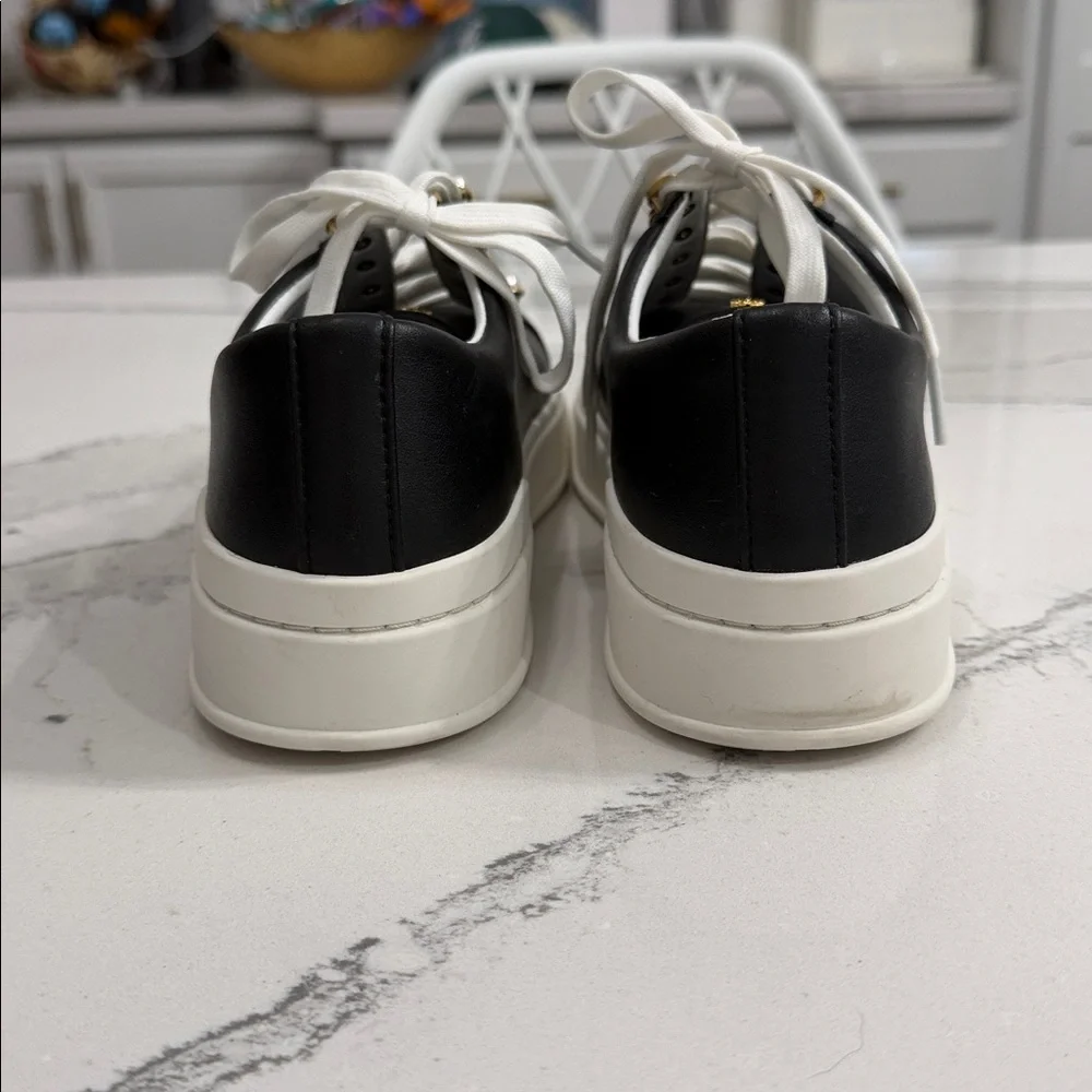 Stuart Weitzman Excelsa Faux Pearl-Embellished Leather Sneakers. - Picture 4 of 11